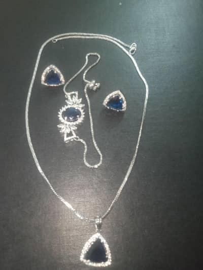 Unused 2 sets Zee. sy jewellery sets