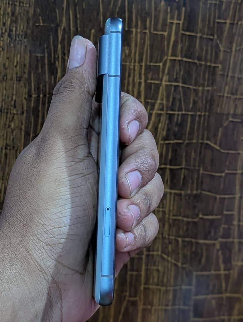 Google Pixel 8 5