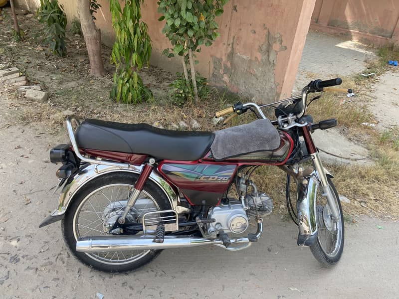 2022 model cd70 condition 10/10 1