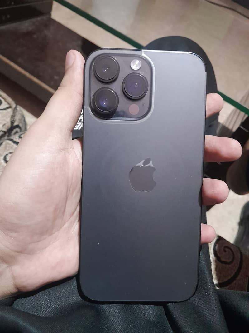 Apple iPhone 14 Pro Max 2