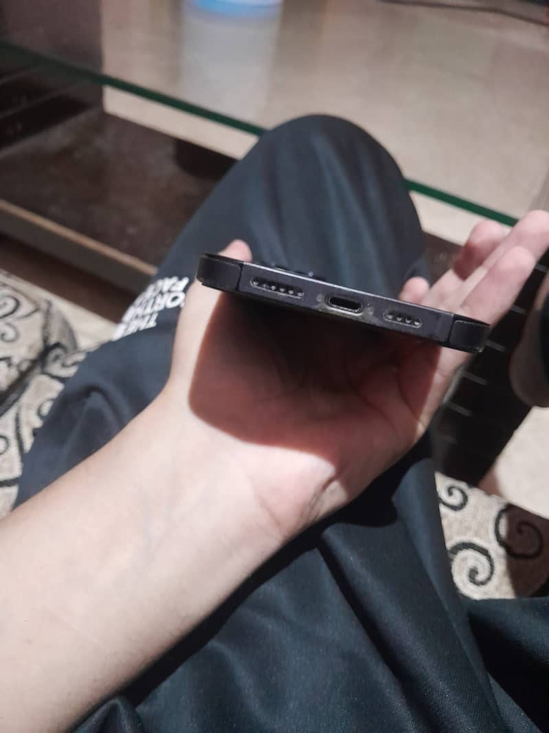Apple iPhone 14 Pro Max 3