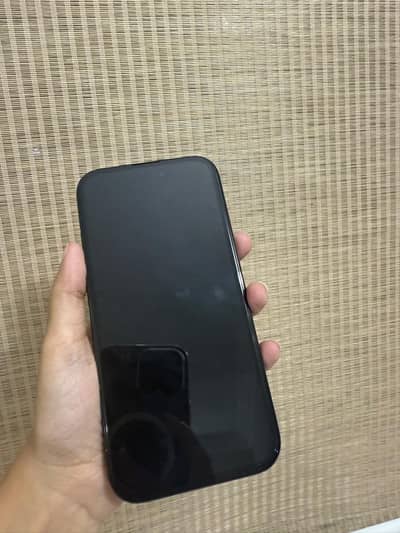 Apple iPhone 16
