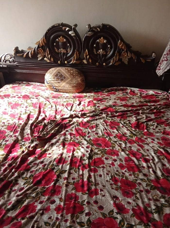 Bed dressing table 0