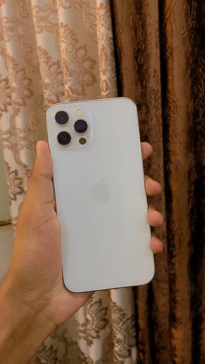 iPhone 12 Pro Max 128GB | Factory Unlocked | Face ID & True Tone On