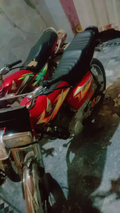 Honda 125 modle 2021 urgent sale