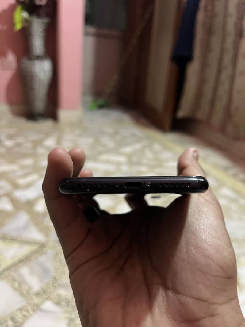 Apple iPhone 7 5