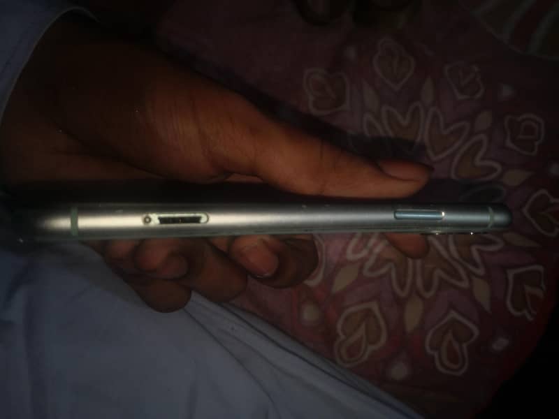 Apple iPhone 11 5