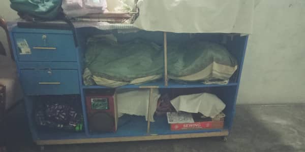 counter and wall rack