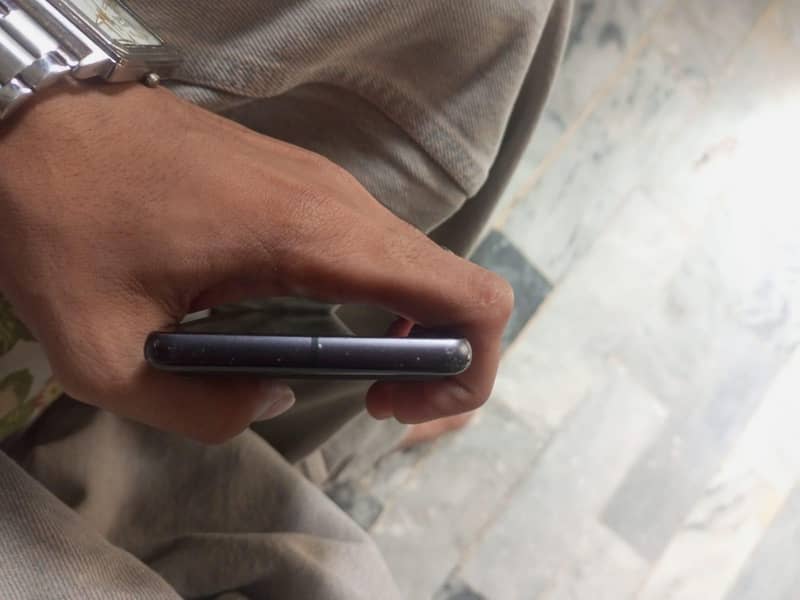 Google Pixel 7 4