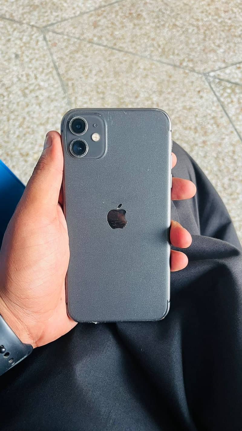 Apple iPhone 11 0