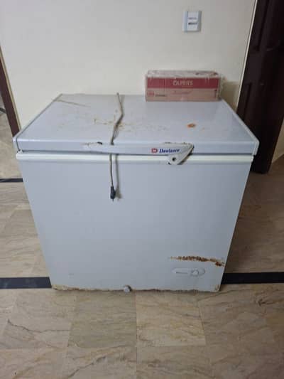 Dawlance deep freezer