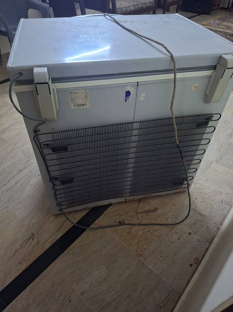 Dawlance deep freezer 4