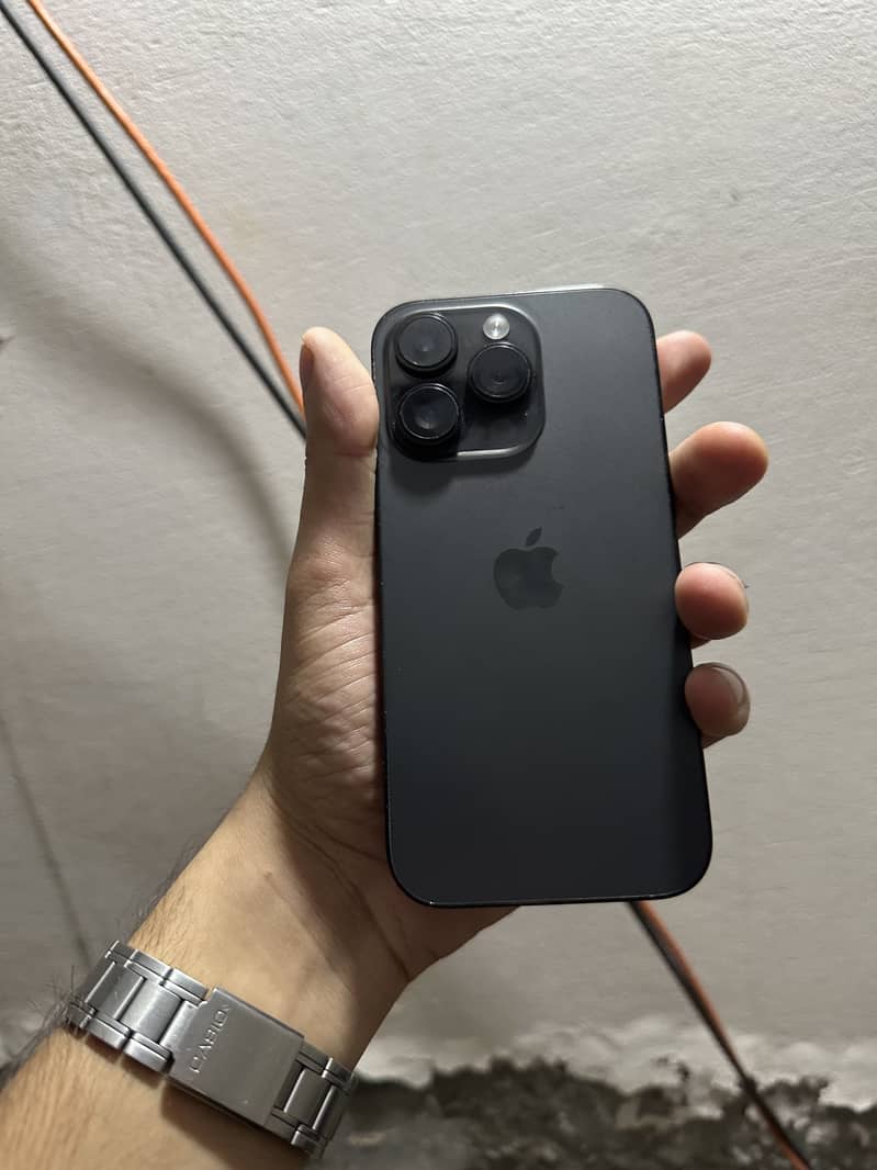 Apple iPhone 14 Pro 0