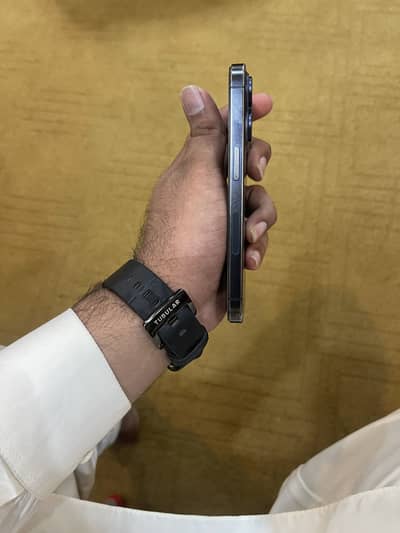 Apple iPhone 15 Pro