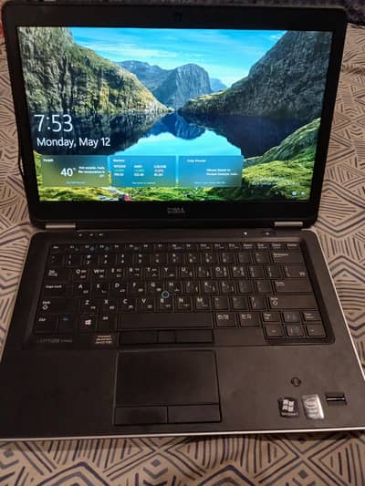 Latitude E7440