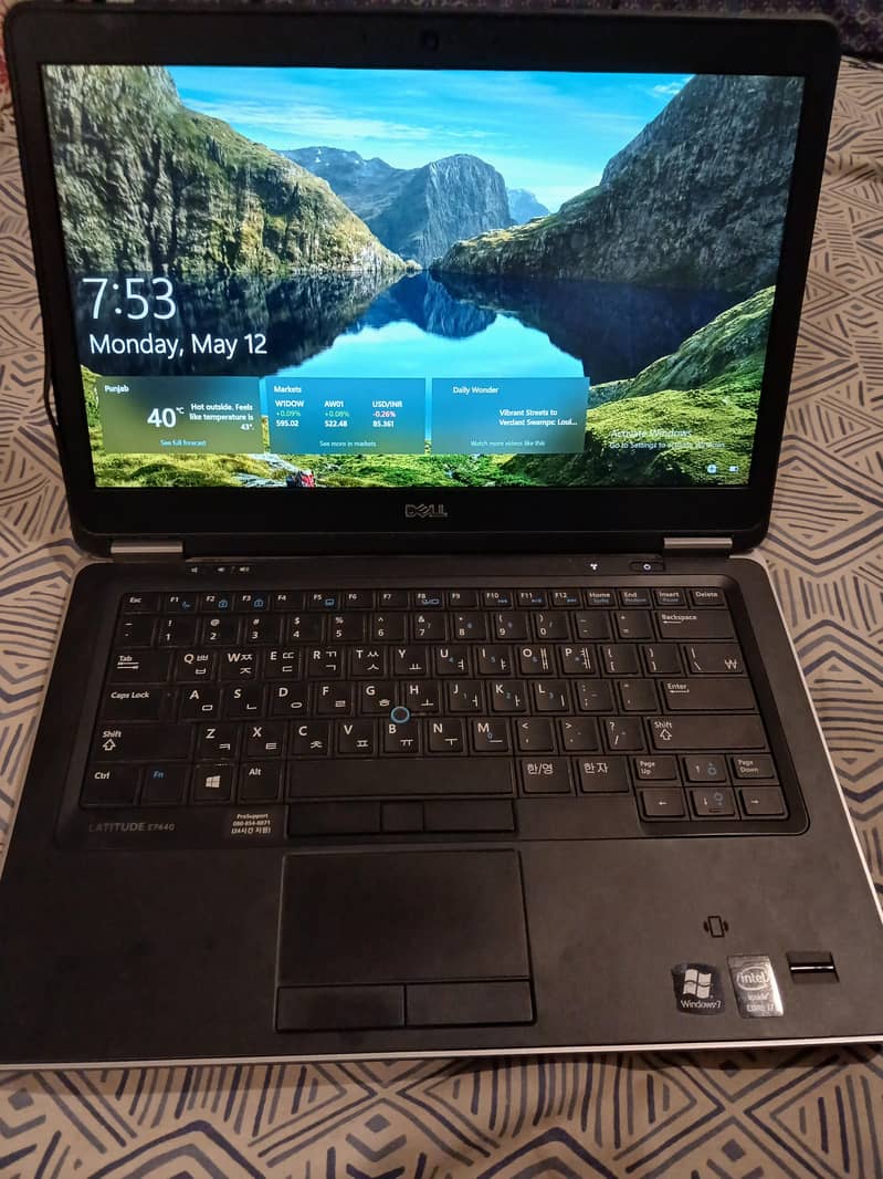 Latitude E7440 0
