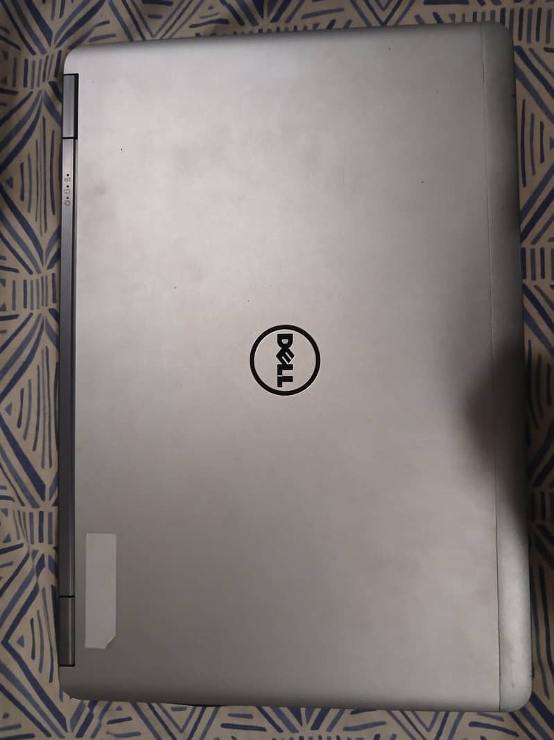 Latitude E7440 1