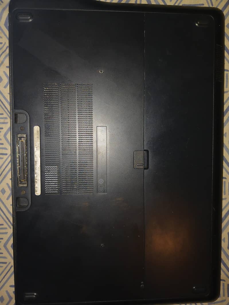 Latitude E7440 2