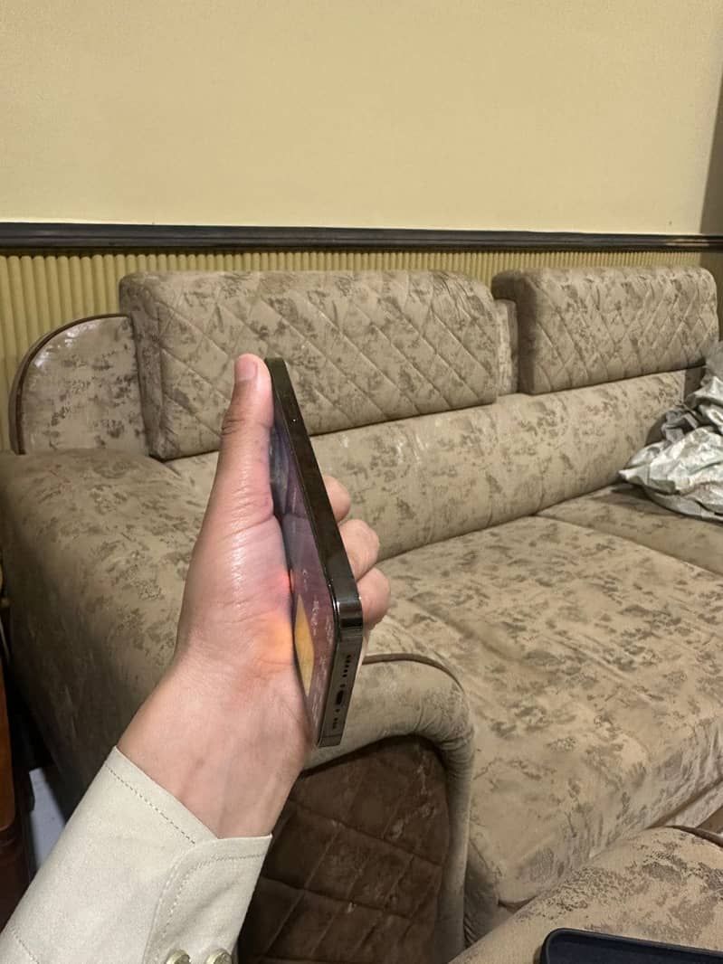 Apple iPhone 12 Pro 6
