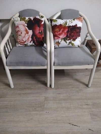 2 chairs bedroom