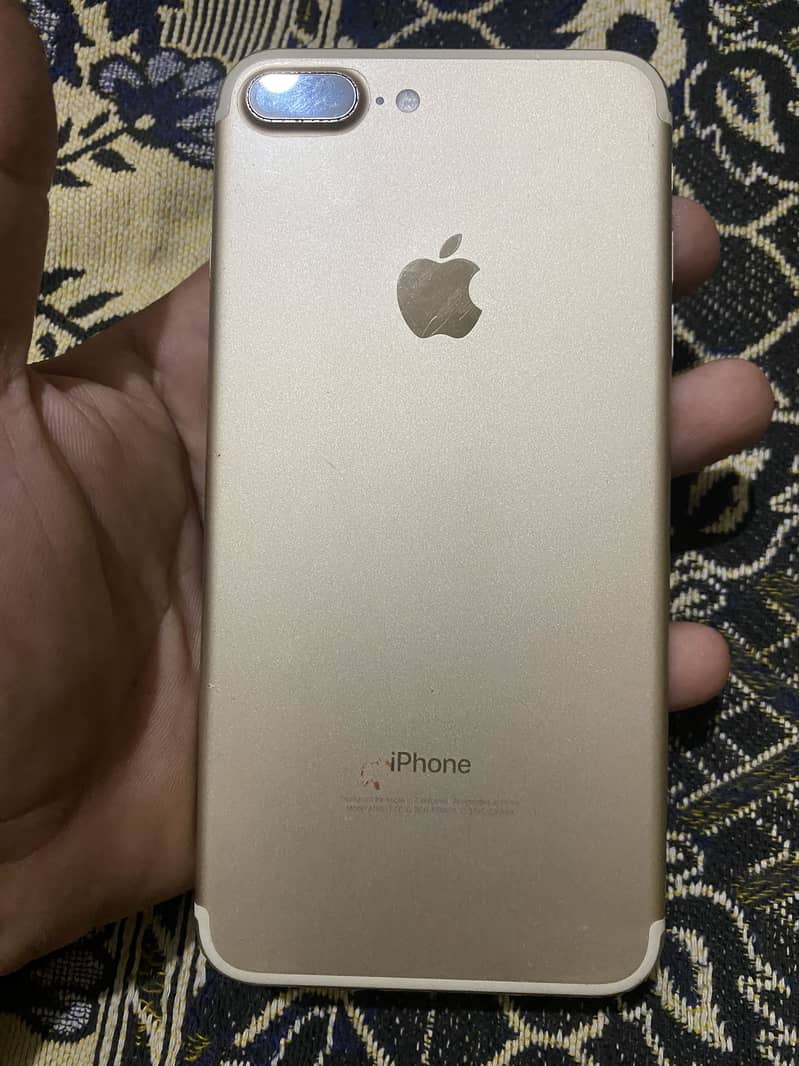 Apple iPhone 7 Plus 0