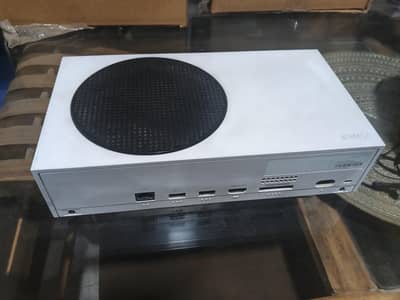 Xbox series S 9.5/10 condition