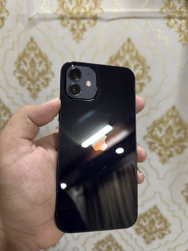 Apple iPhone 12 2