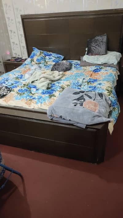Bed & Dressing