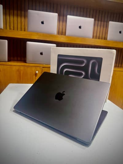 Apple MacBook Pro 14" M5 Max 64GB 2TB 40GPU 12 March 2027