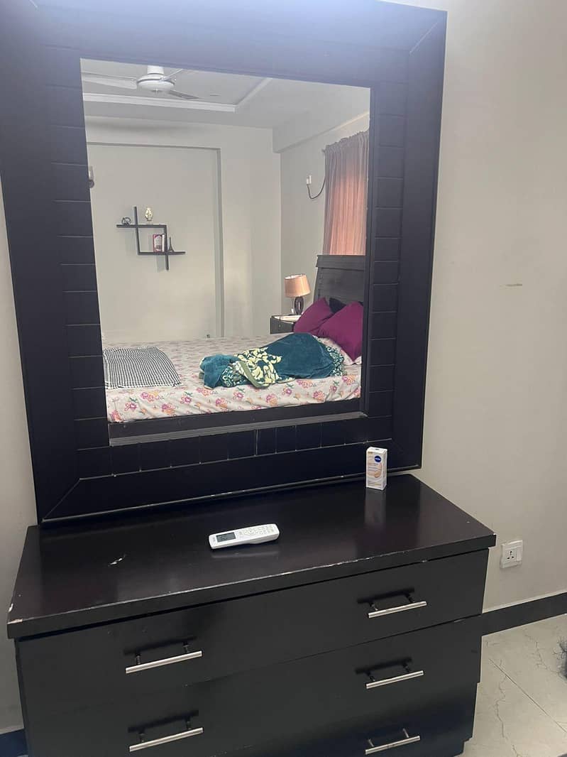 Dressing Table 1