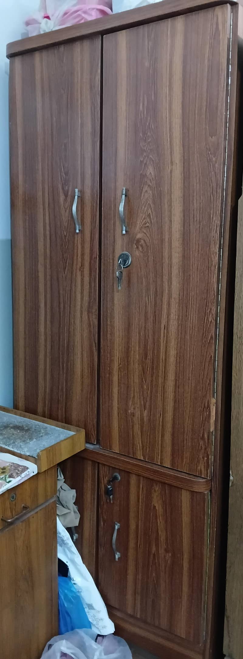 الماری 1