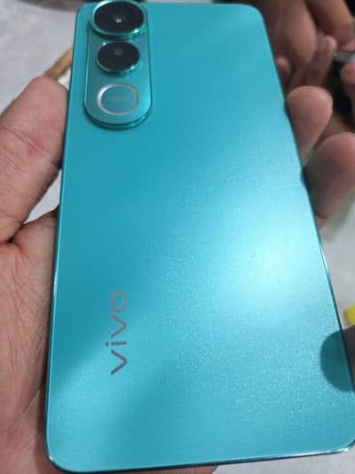 Vivo V50 Lite