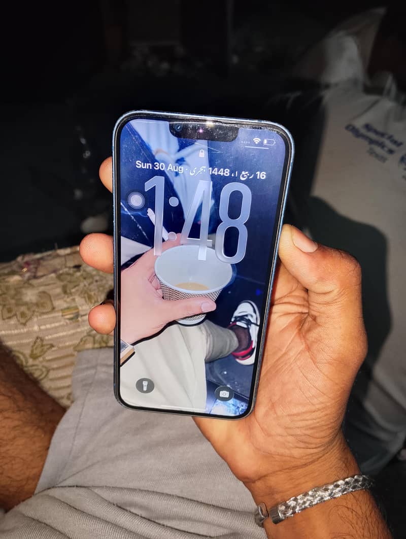 Apple iPhone 13 3