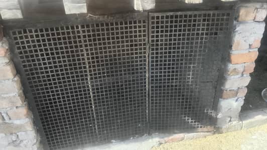 hen cage door 1500