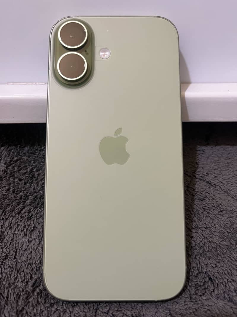 Apple iPhone 17 0