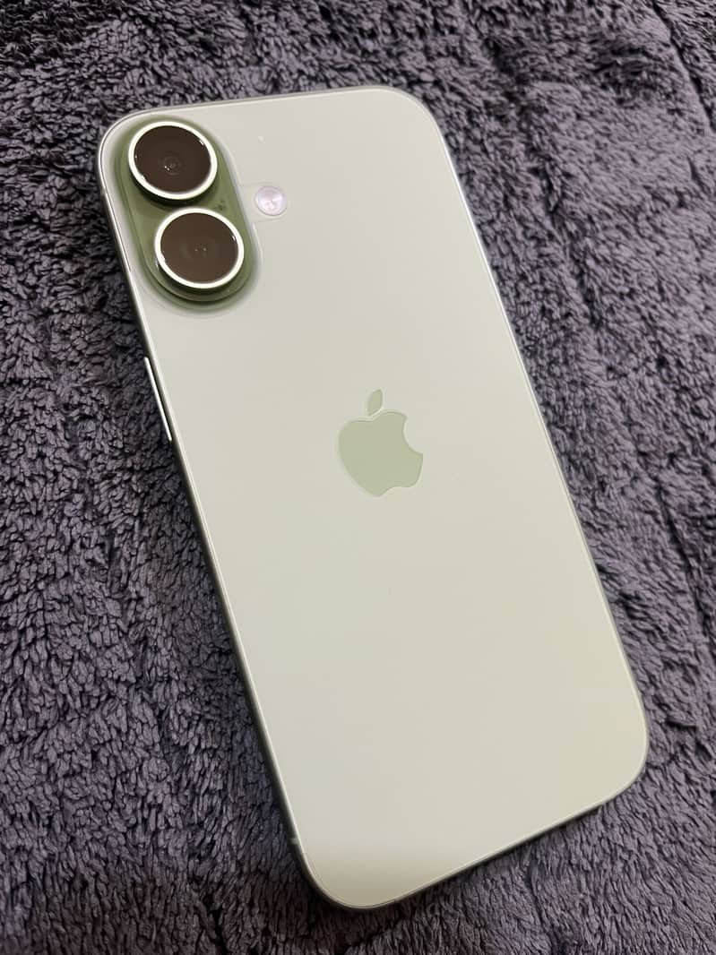 Apple iPhone 17 2