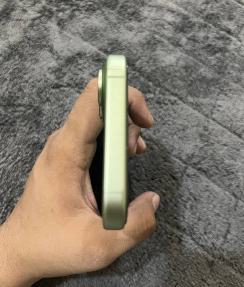 Apple iPhone 17 4