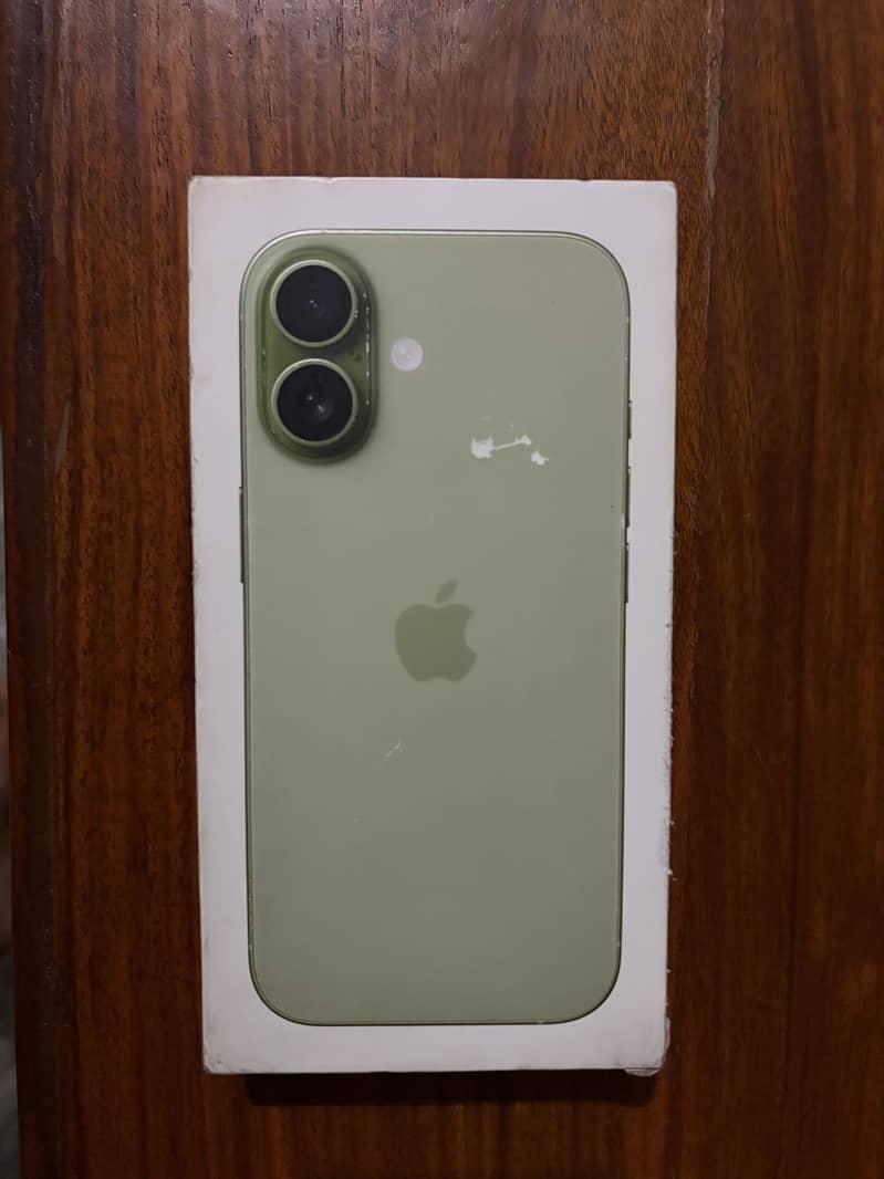Apple iPhone 17 8