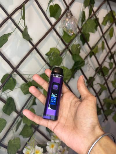 unwell crown D pod