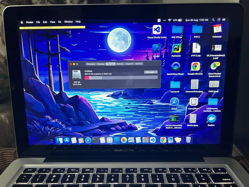 MacBook Pro 0