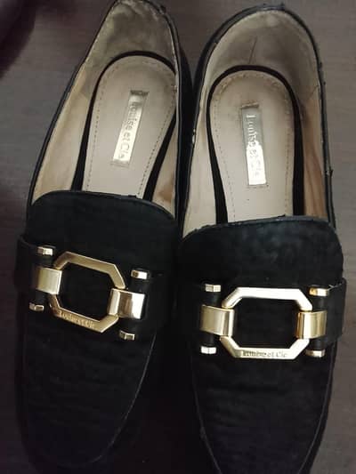 original Louise et cie black pony hair loafers gold Buckle size 6