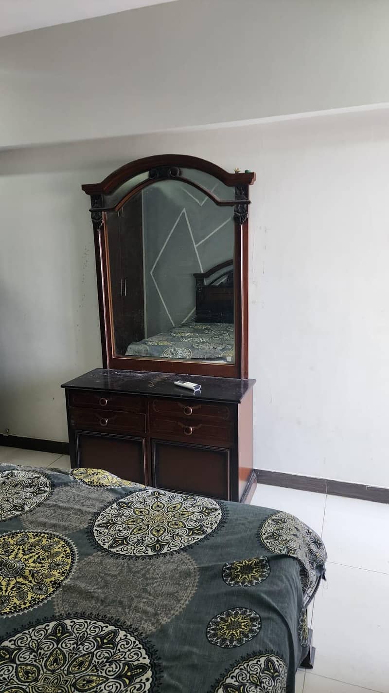 bed with dressing table 1