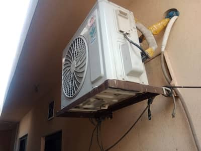 Gree inverter ac all ok and total geniue 03363443505