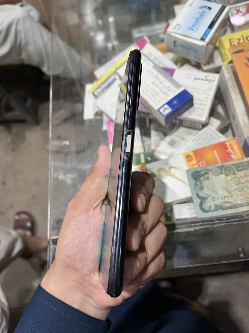 Infinix Note 8i 4