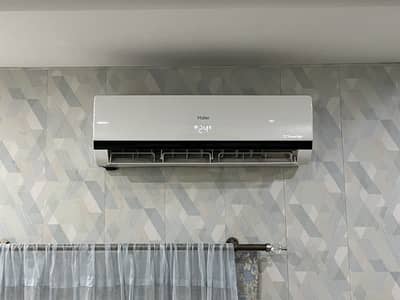 Haier 1 ton DC Inverter AC inImmaculate condition One 3 seasons Used