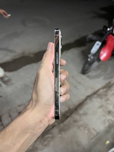 Apple iPhone 13 Pro
