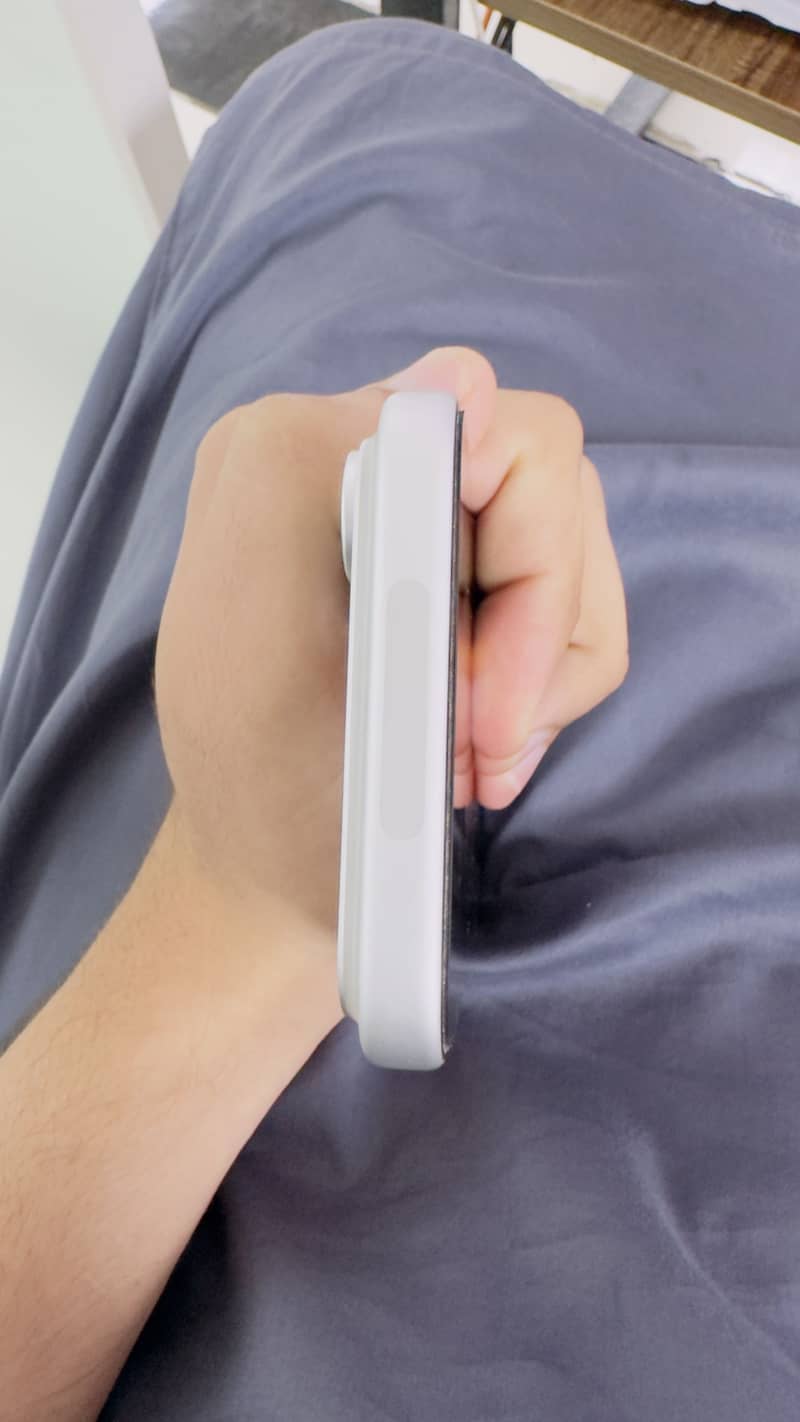 Apple iPhone 17 Pro Max 2