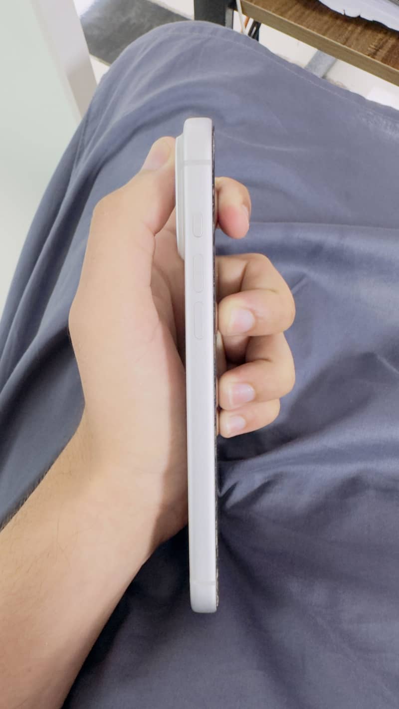 Apple iPhone 17 Pro Max 3