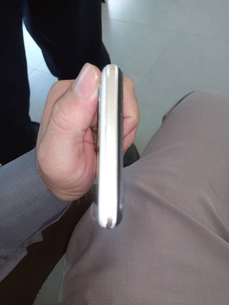 Tecno camon 18t 1