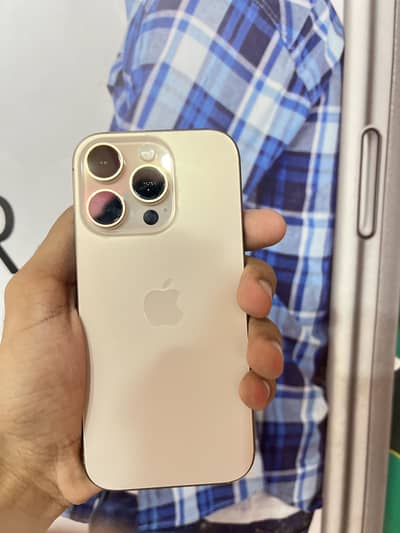 iPhone 16 Pro desert colour jv